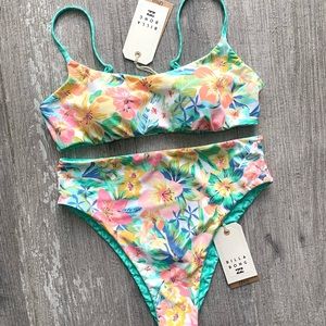 🔥🔥BILLABONG - REVERSIBLE SWEET TROPICS SKINNY MINI RISE BIKINI SET🔥🔥